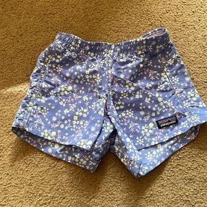 Patagonia girls shorts size xs